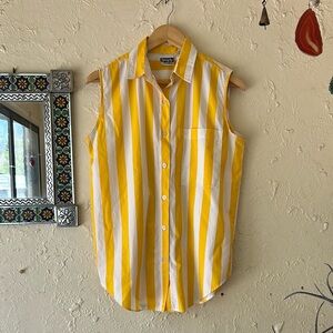 Simply Basic Striped Button Tank ☀️ size M